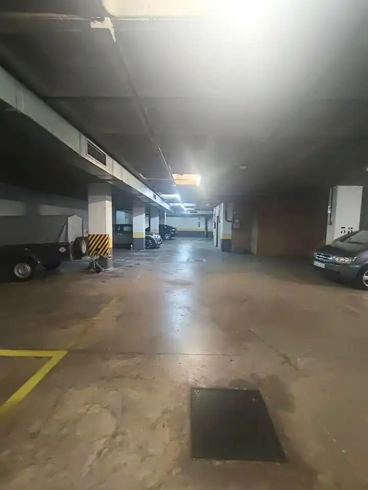 Aparcament de Pis en venda en Madrid amb Aire condicionat, Calefacció i Parquet