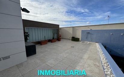 Terrace of House or chalet for sale in Linares  with Air Conditioner, Heating and Private garden