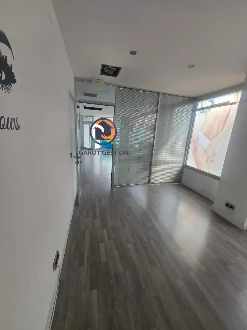 Local en venda en Alcorcón amb Aire condicionat, Calefacció i Parquet