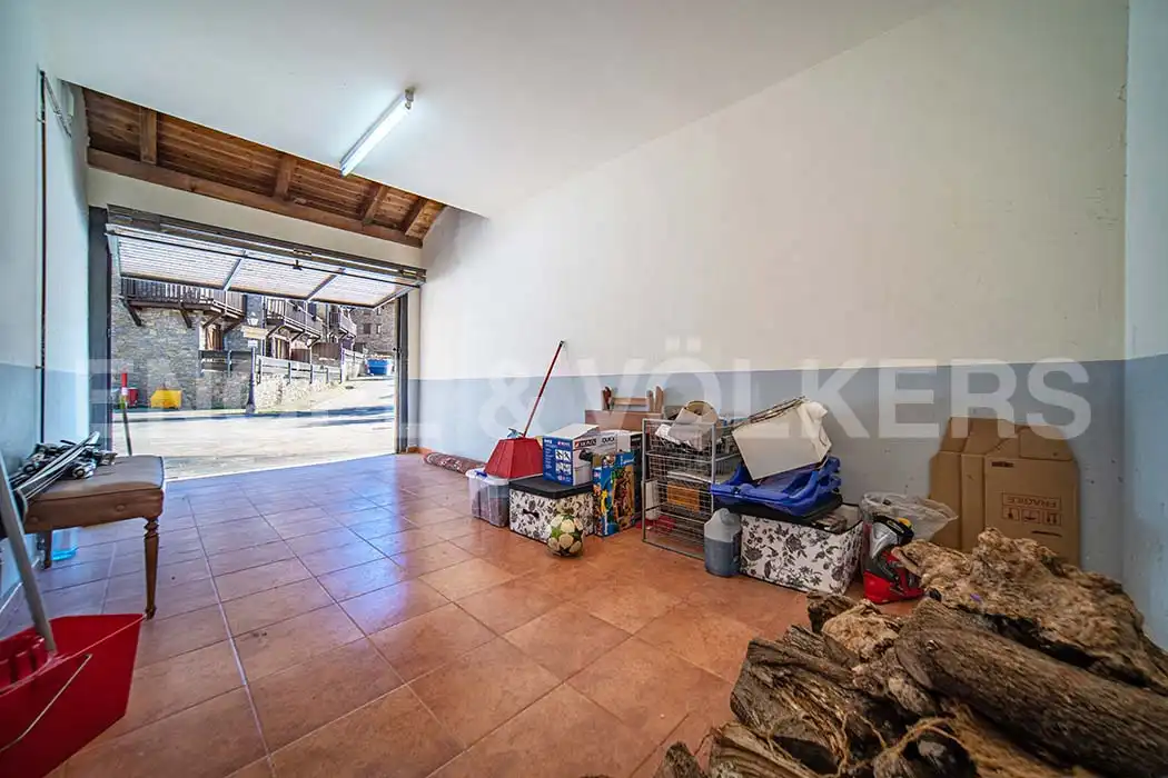 Casa adosada en venda en Naut Aran amb Calefacció, Moblat i Forn