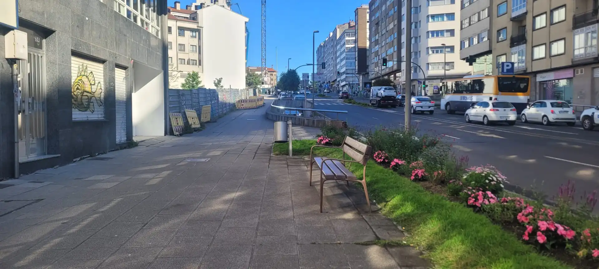 Vista exterior de Local de lloguer en Santiago de Compostela 