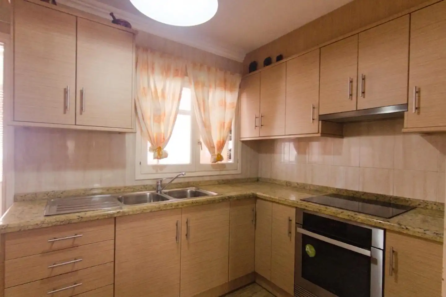 Kitchen of Flat for sale in Eivissa  with Air Conditioner and Terrace