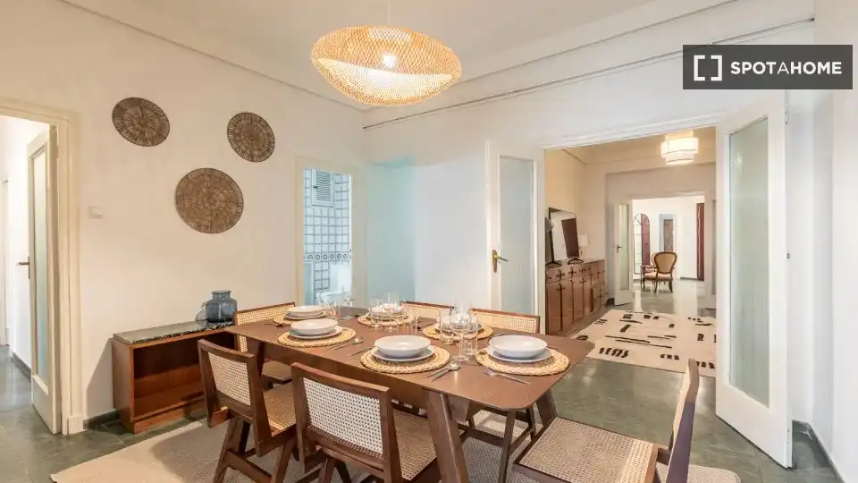 Comedor de Piso de alquiler en Valencia con Aire acondicionado, Calefacción y Amueblado