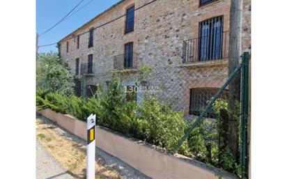 Vista exterior de Casa o xalet en venda en Bàscara amb Terrassa i Piscina