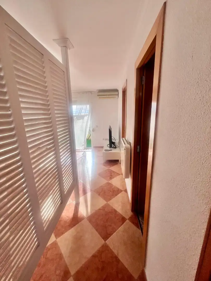 Wohnung zur Miete in La Pobla de Farnals mit Klimaanlage, Terrasse und Möbliert