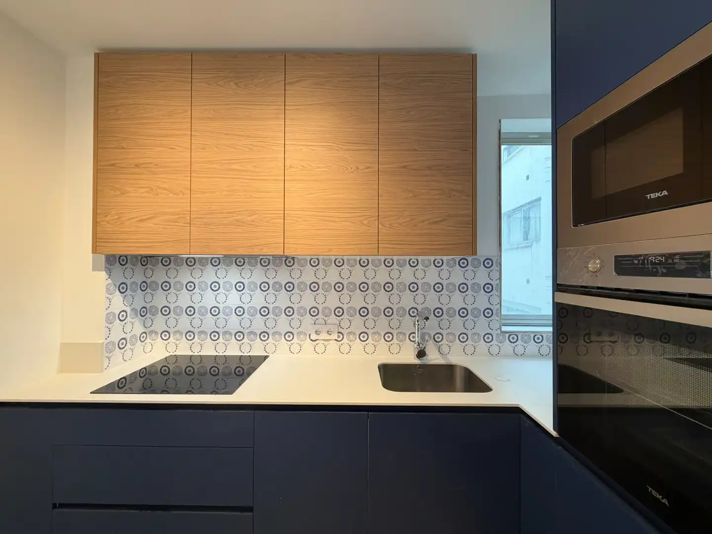 Cocina de Piso de alquiler en Vigo  con Calefacción, Parquet y Trastero