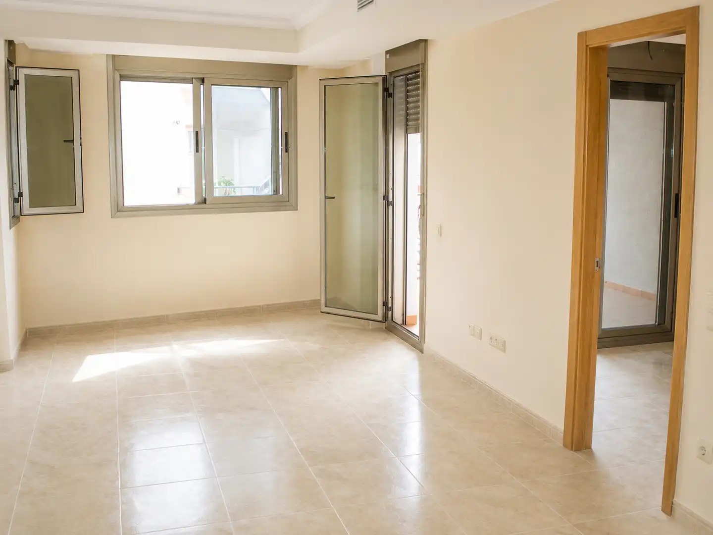 Piso de alquiler en Vinaròs con Aire acondicionado, Calefacción y Terraza
