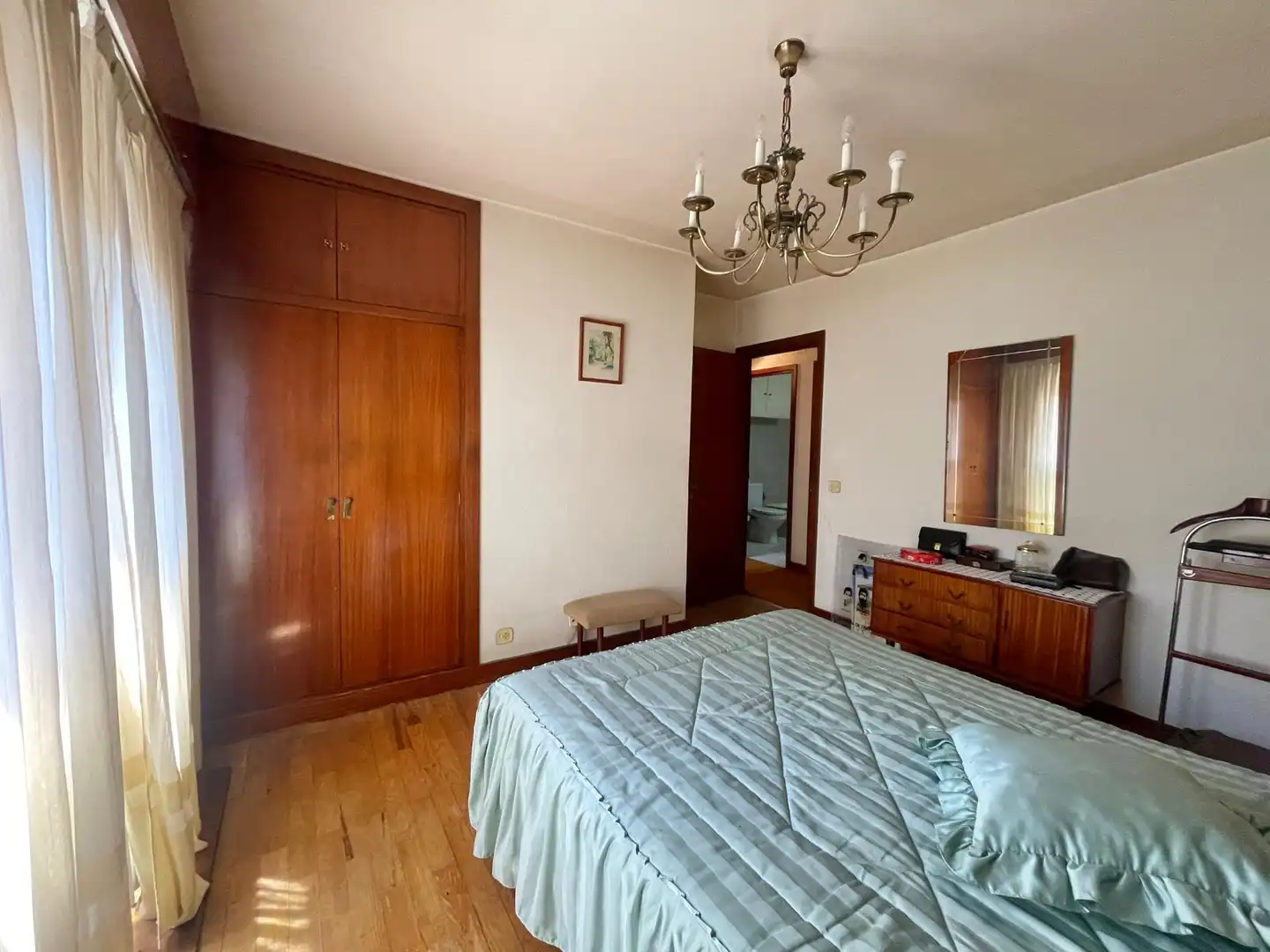 Habitación de Piso en venta en Bilbao  con Calefacción y Amueblado