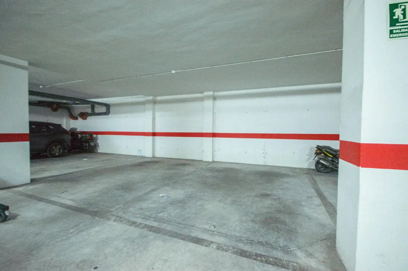 Parking de Piso de alquiler en Elda con Aire acondicionado, Trastero y Amueblado