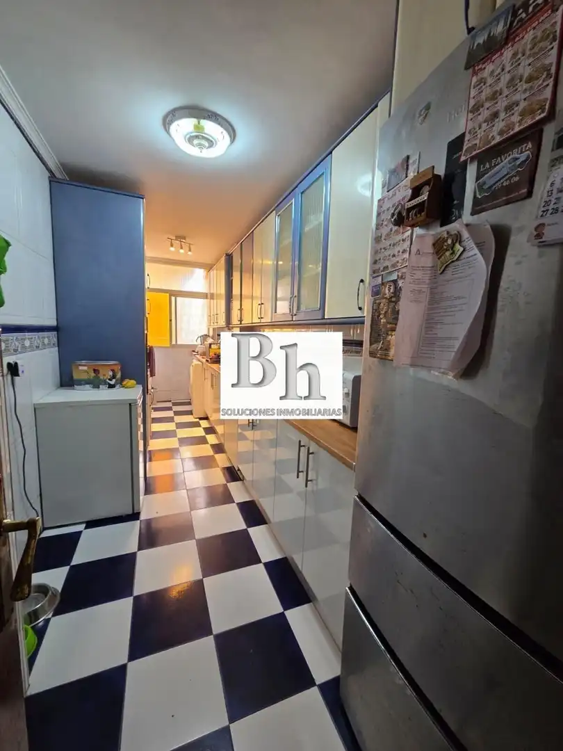 Küche von Wohnung zum Verkauf in Málaga mit Privatgarten