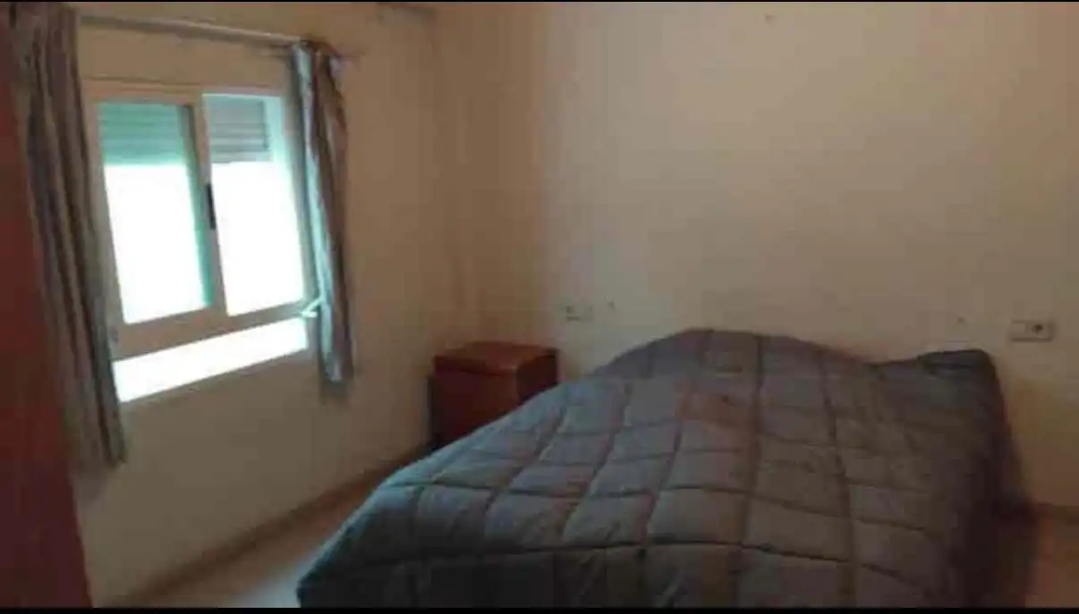 Habitación de Piso en venta en Rafelbuñol / Rafelbunyol con Calefacción, Trastero y Amueblado