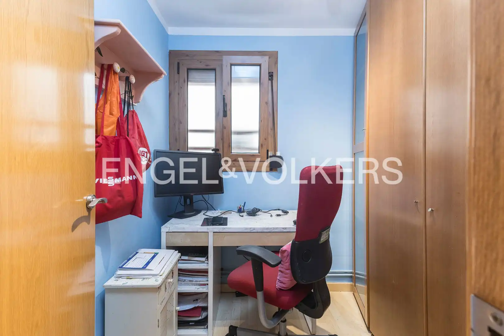 Flat for sale in Barcelona  with Air Conditioner, Heating and Parquet flooring
