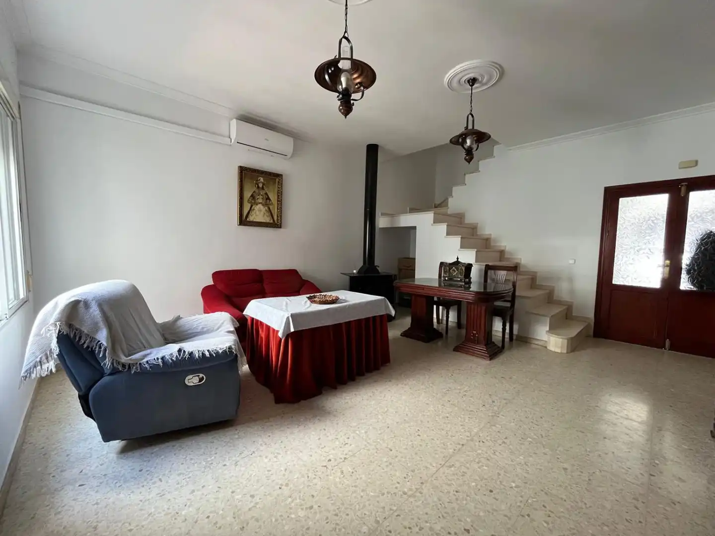 Sala d'estar de Casa o xalet en venda en Los Palacios y Villafranca amb Terrassa