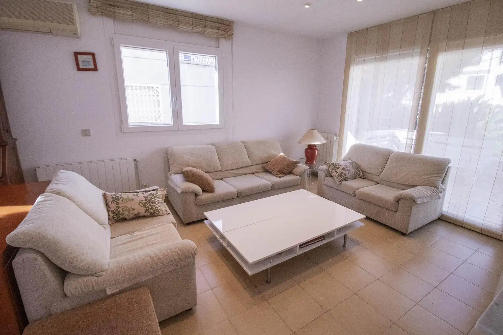 Living room of Detached homes for sale in El Vendrell  with Heating, Terrace and Storage room