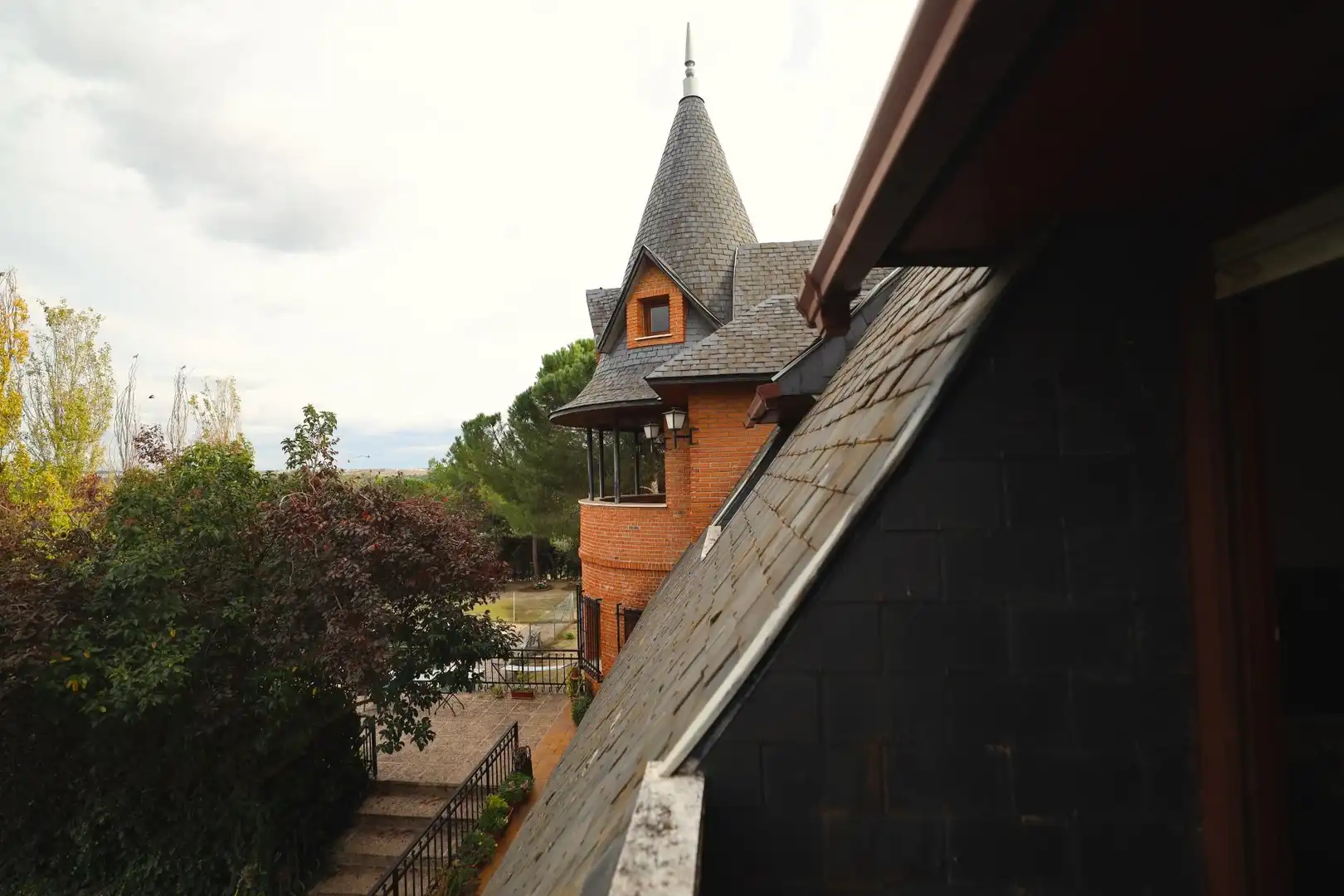 Exterior view of Houses for sale in Villanueva de la Cañada  with Heating, Swimming Pool and Balcony