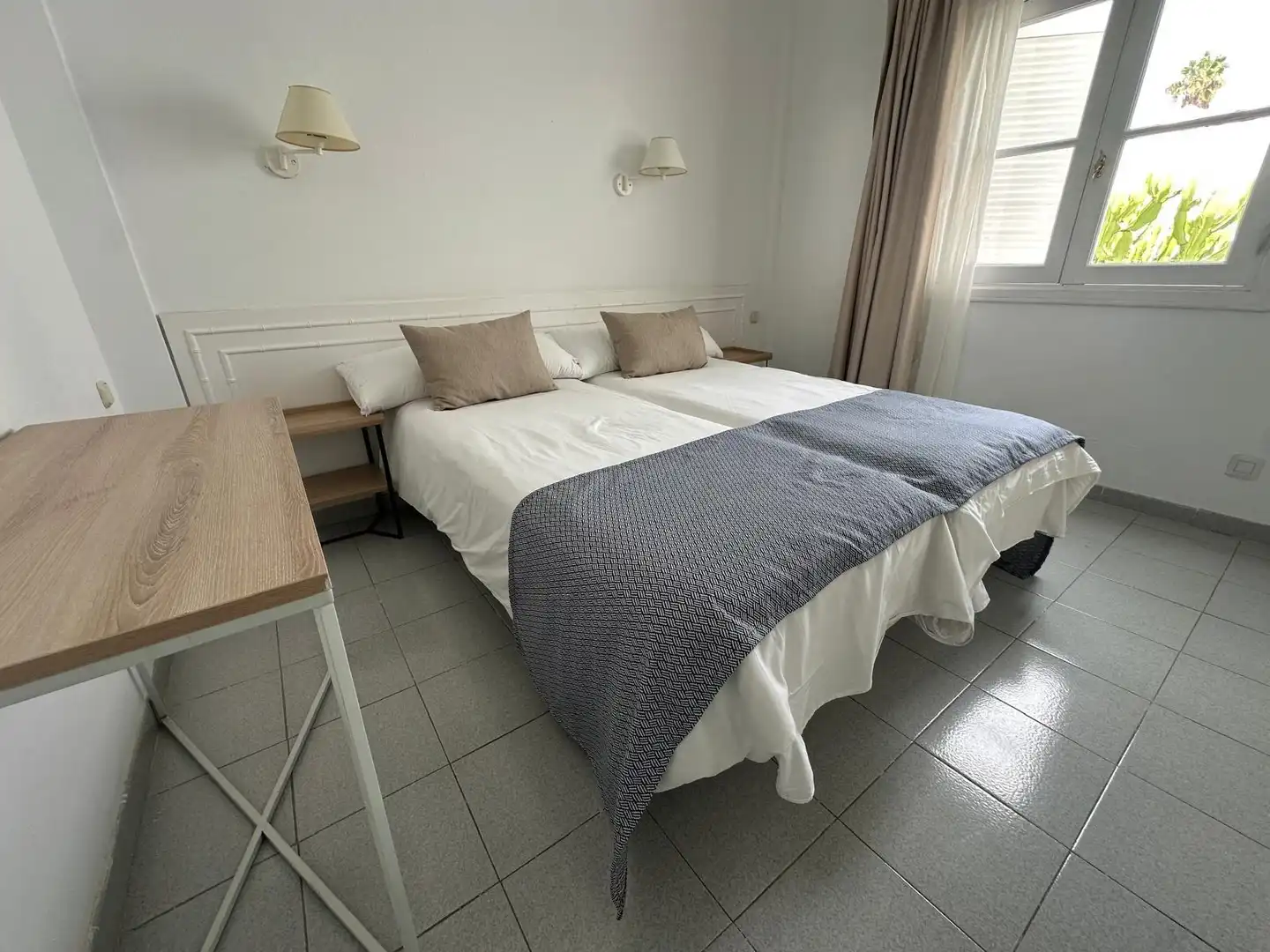 Schlafzimmer von Wohnungen zum Verkauf in Adeje mit Privatgarten, Terrasse und Gemeinschaftspool