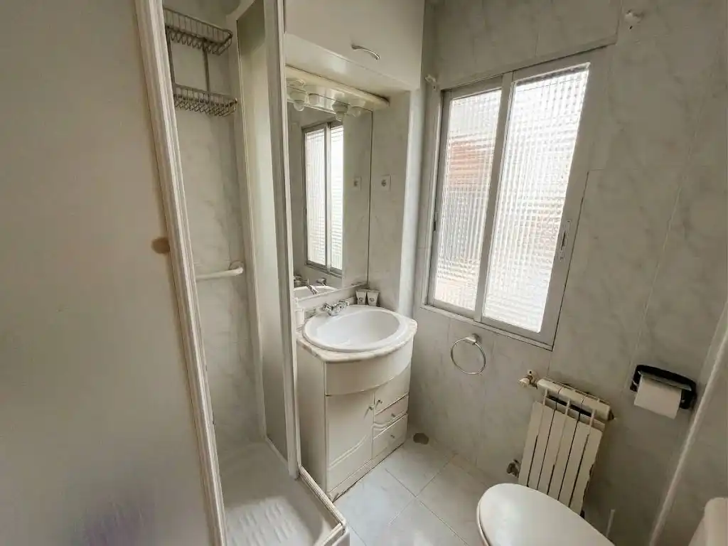 Bathroom of Flat for sale in Ciudad Lineal