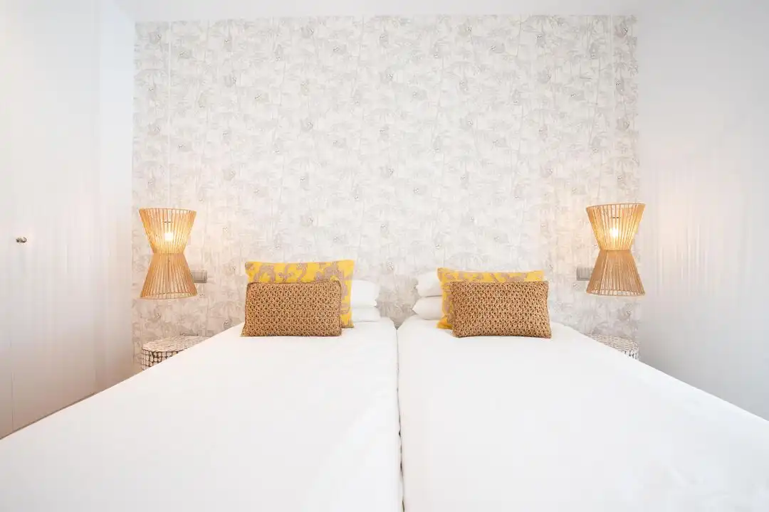 Bedroom of Duplexes for rent in La Alcaidesa  with Air Conditioner, Heating and Private garden