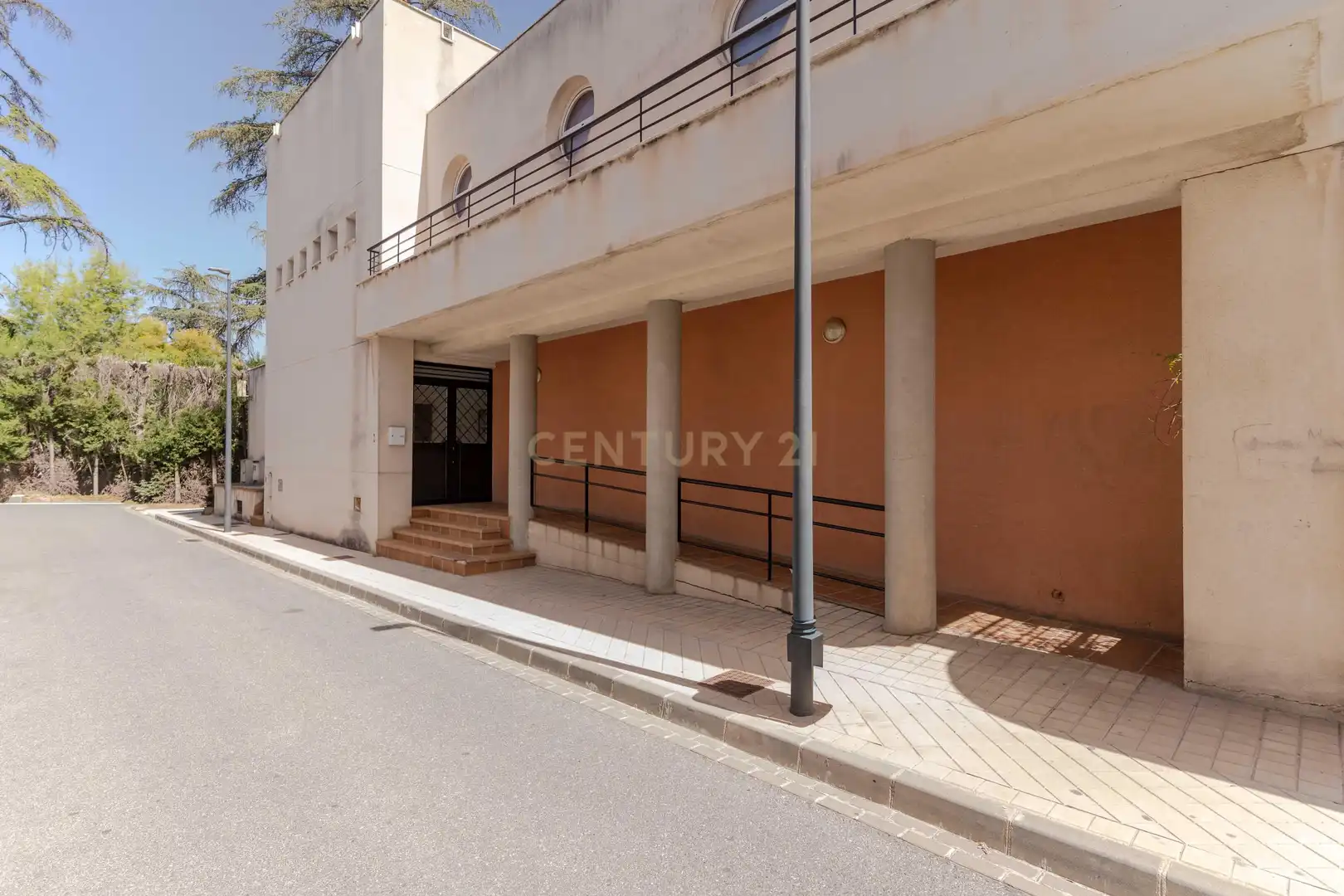 Exterior view of Houses for sale in Armilla  with Storage room and Community pool