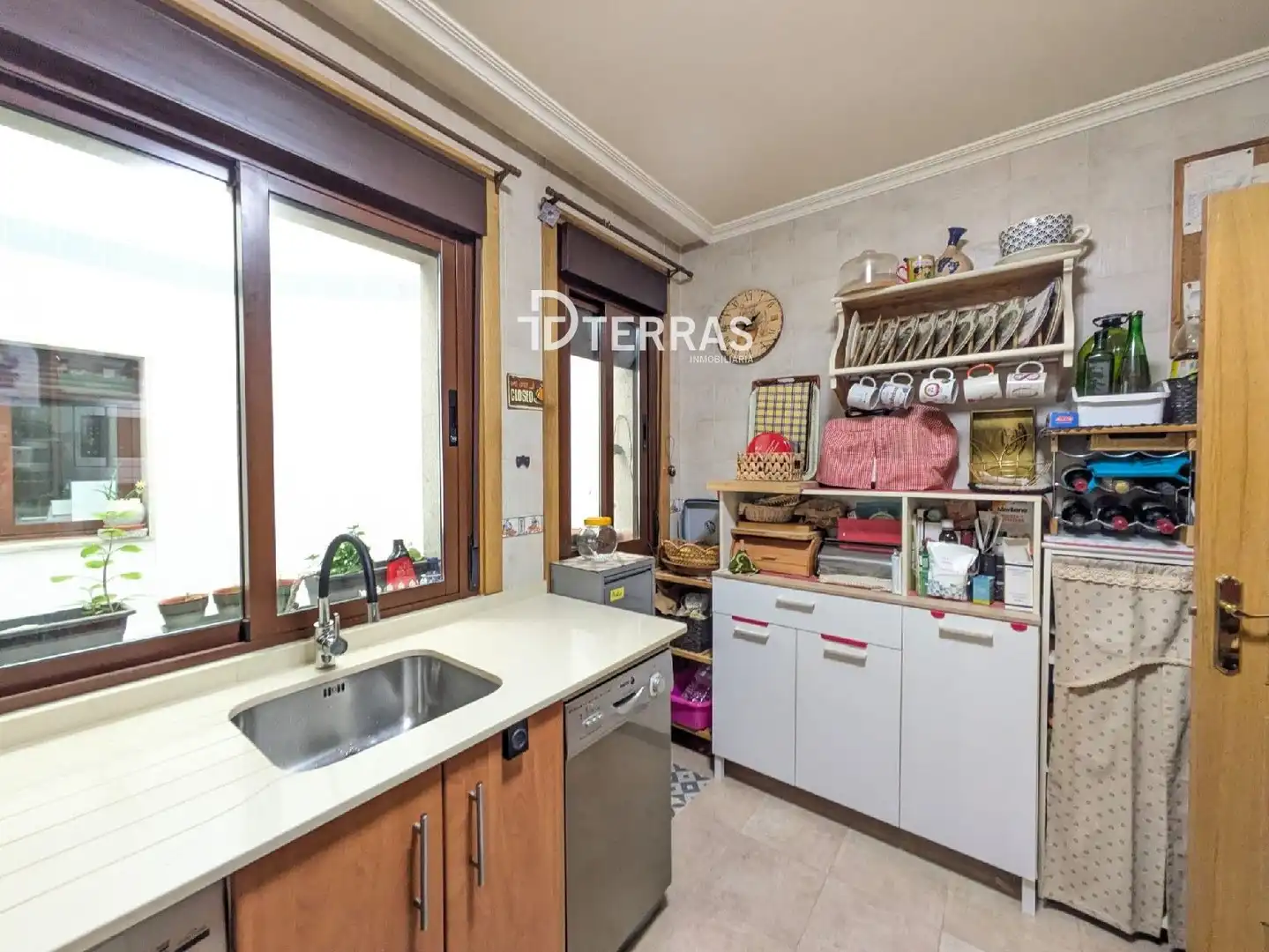 Cocina de Piso en venta en Campo Lameiro con Calefacción, Trastero y Amueblado