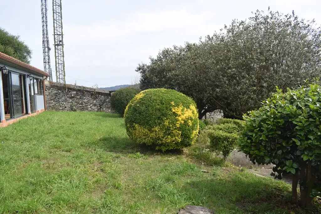 Jardín de Casa adosada en venta en Pontedeume con Calefacción y Jardín privado