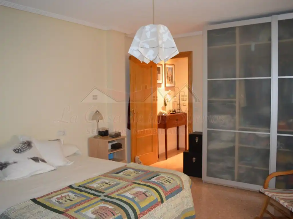 Schlafzimmer von Maisonette zum Verkauf in Elda