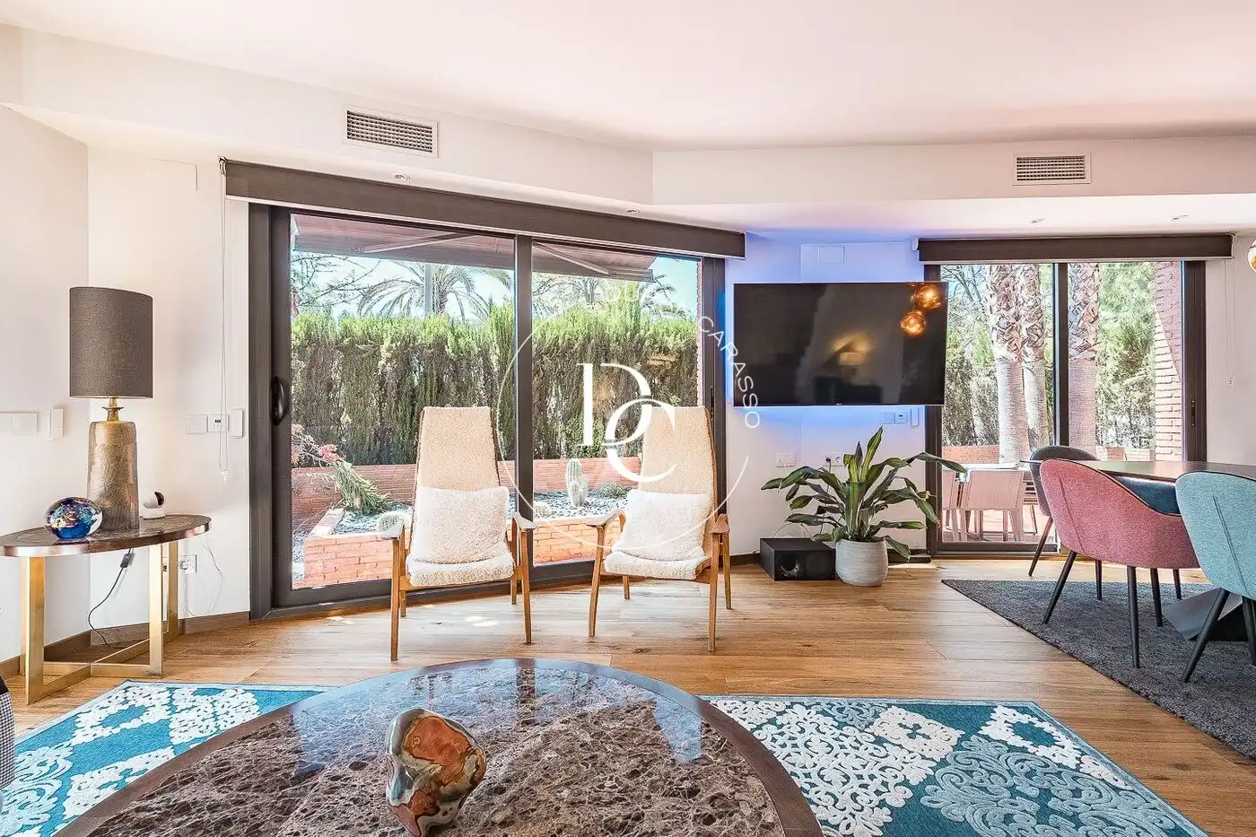 Sala d'estar de Casa o xalet en venda en Sitges amb Aire condicionat, Calefacció i Jardí privat
