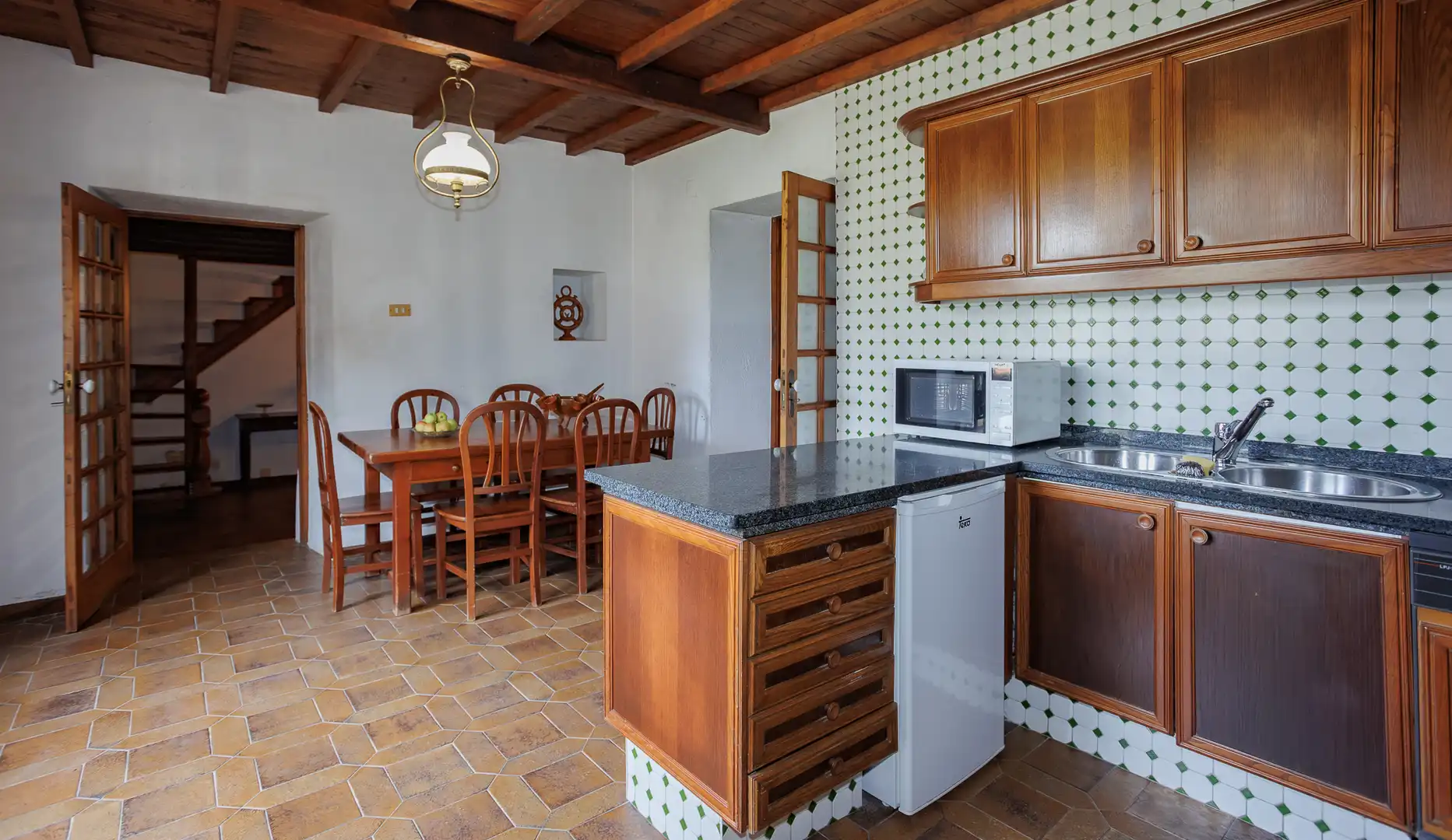 Küche von Country house zum Verkauf in Lalín mit Möbliert