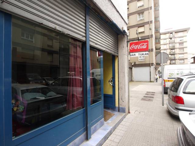 Local comercial en Venta en Centro - Ariz - Uribarri