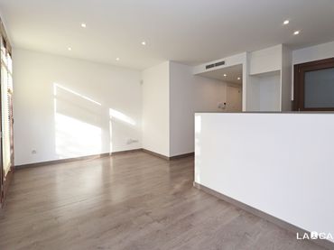 Wohnung mit Balkon zum Verkauf in Avinguda del Paral·lel