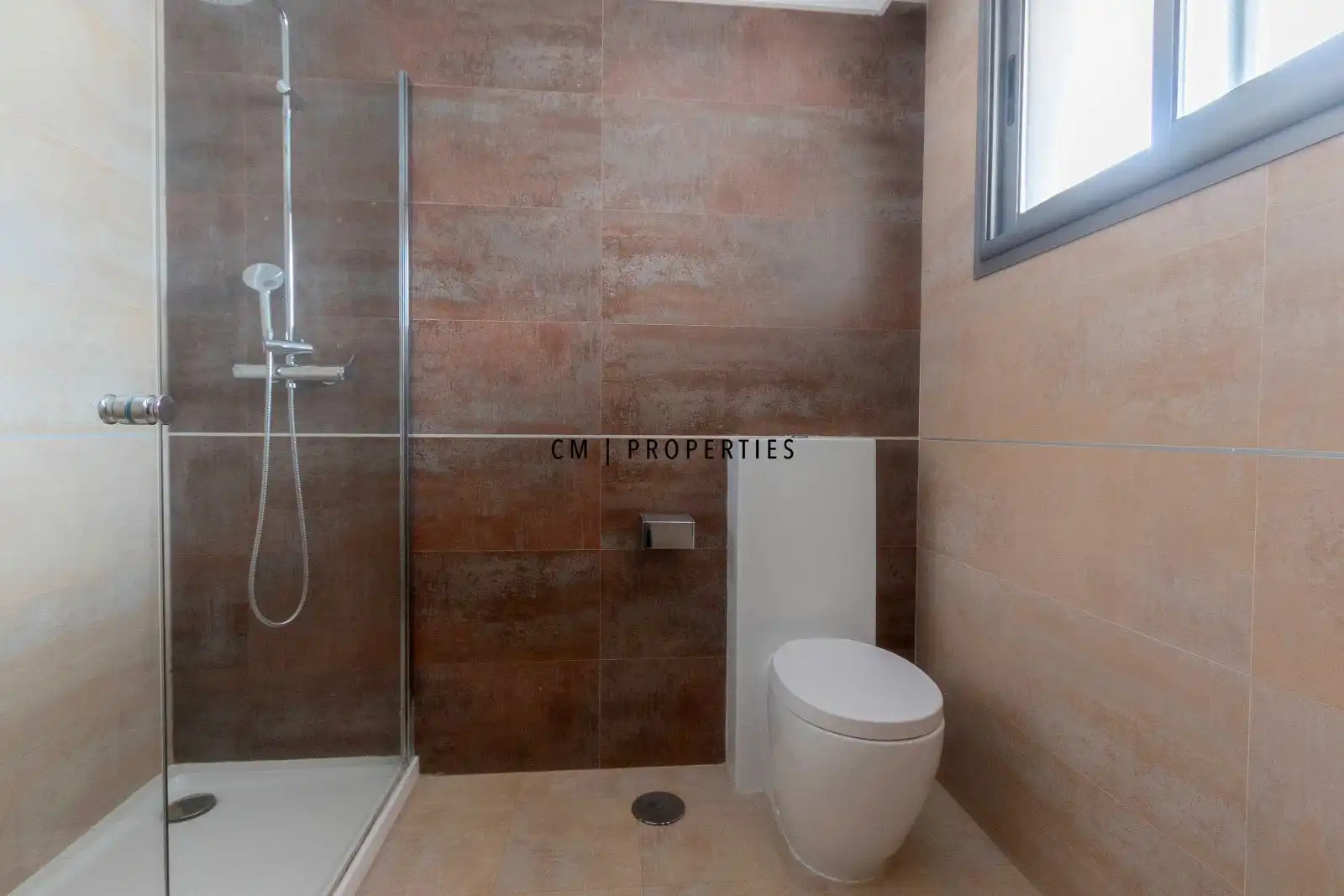 Bathroom of Duplexes for sale in Valencia  with Air Conditioner, Heating and Parquet flooring
