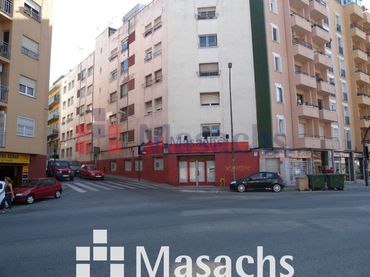 Business premises to rent in Sud