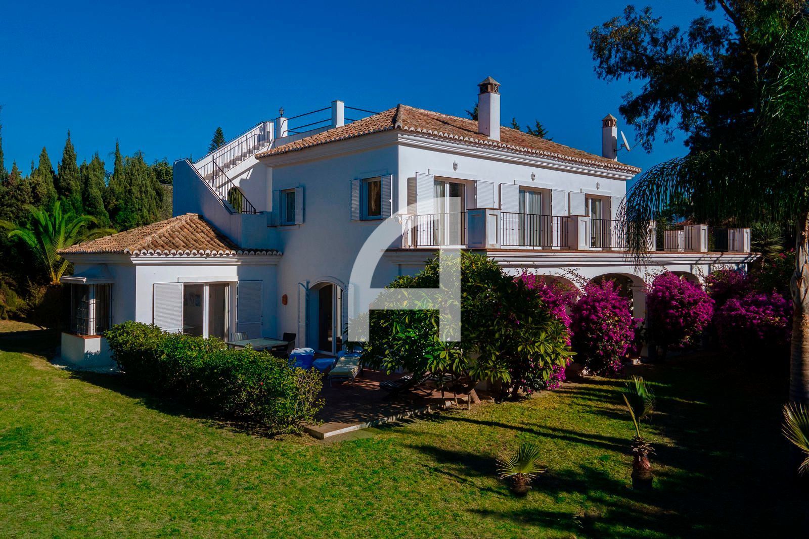 Garden of House or chalet for sale in Marbella  with Air Conditioner, Heating and Private garden