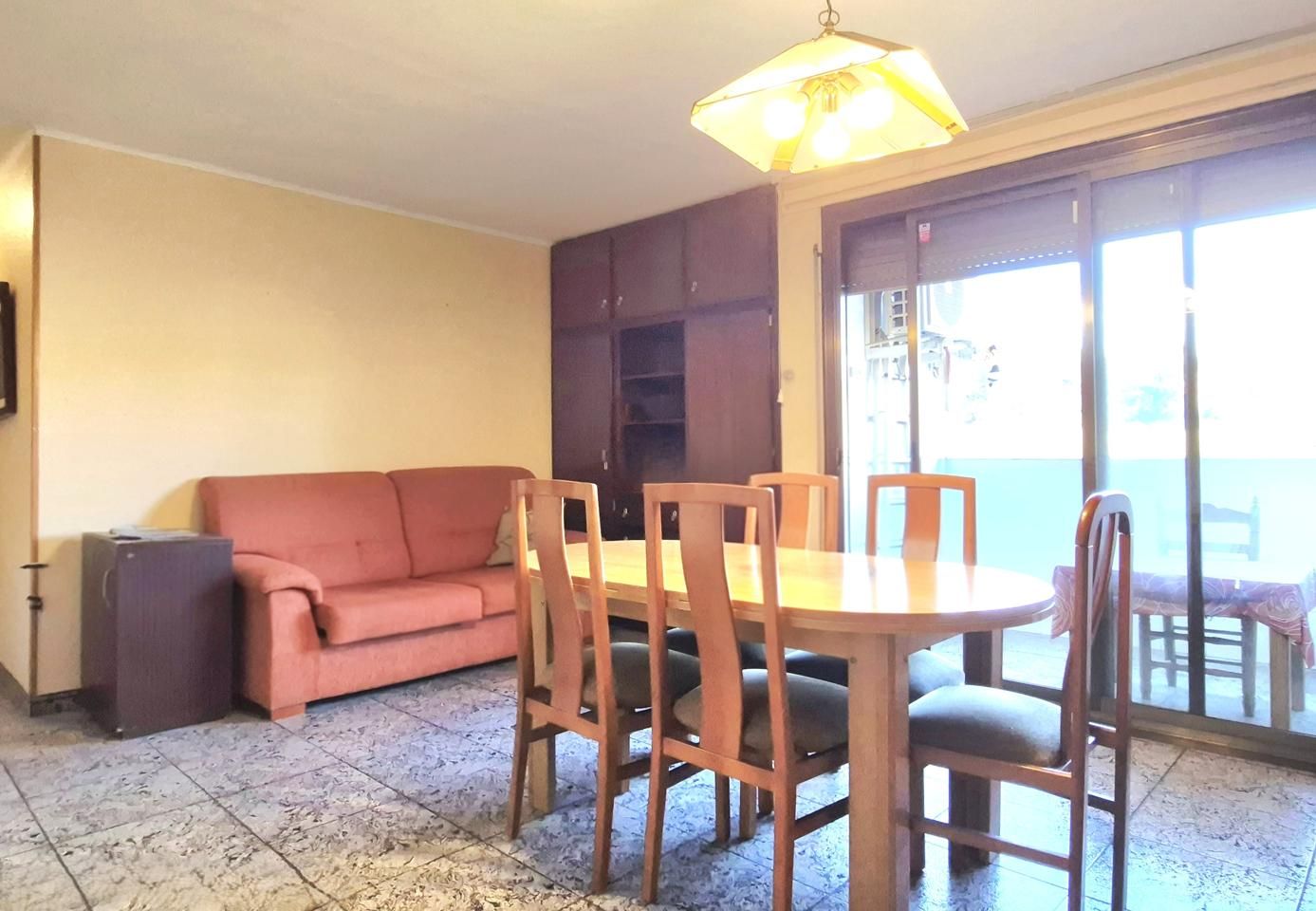 Living room of Flat for sale in Terrassa  with Air Conditioner, Heating and Furnished