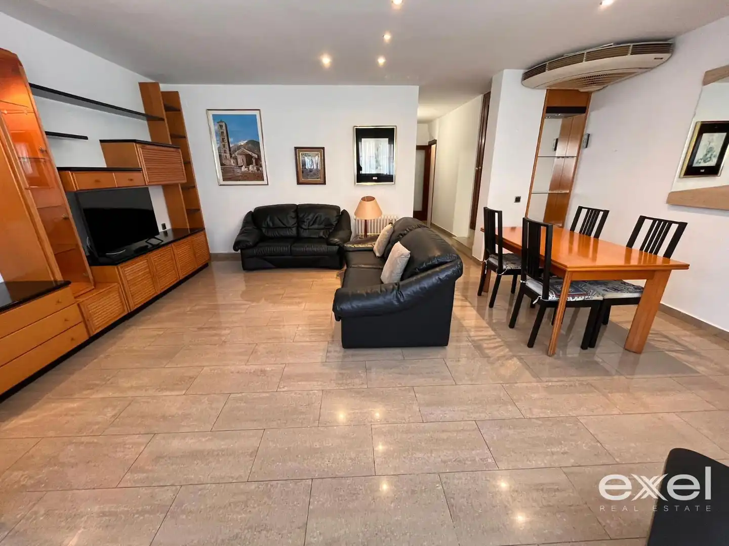 Living room of Houses for sale in Sant Joan Despí  with Air Conditioner, Heating and Terrace