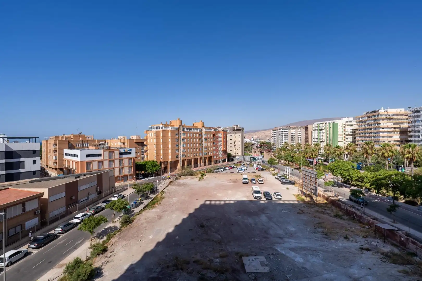 Vista exterior de Pis en venda en Almería amb Aire condicionat, Calefacció i Terrassa