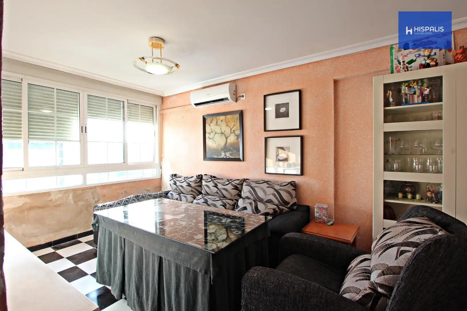Living room of Flat for sale in Sevilla  with Air Conditioner
