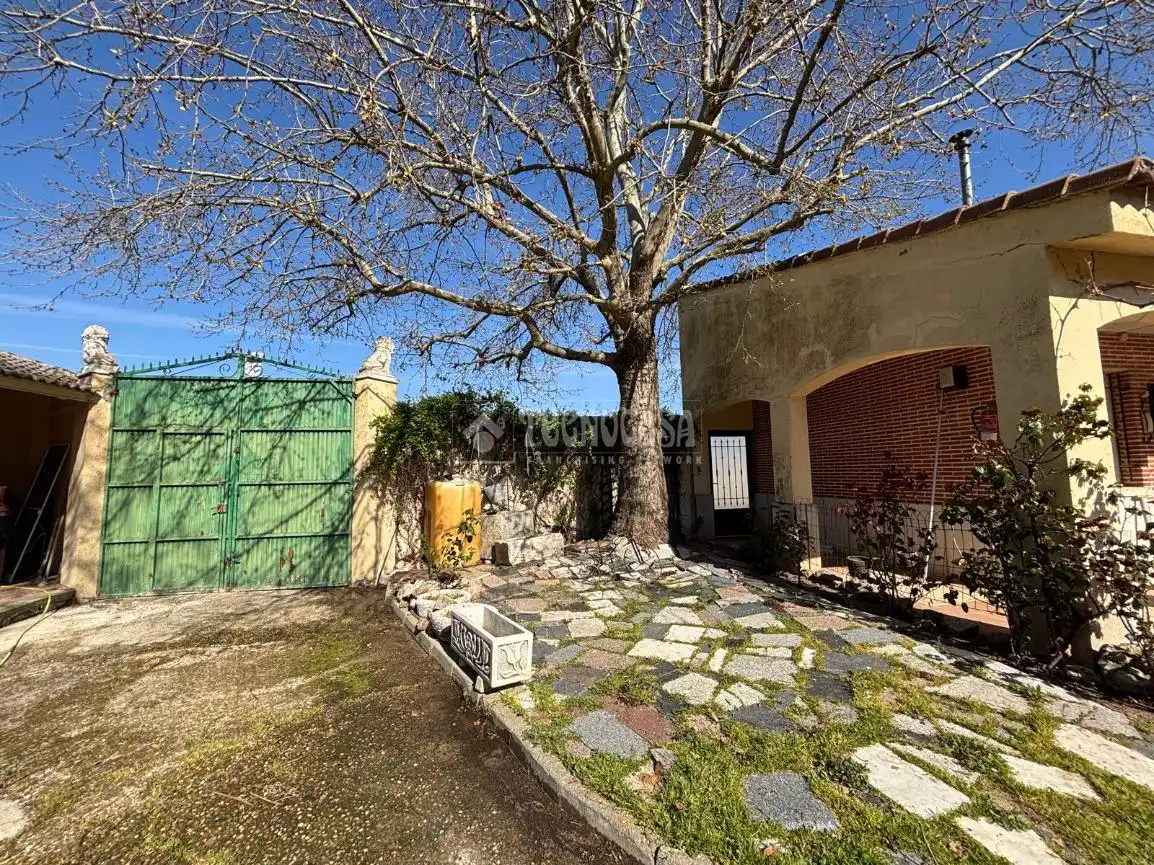 Vista exterior de Casa o chalet en venta en Nava del Rey