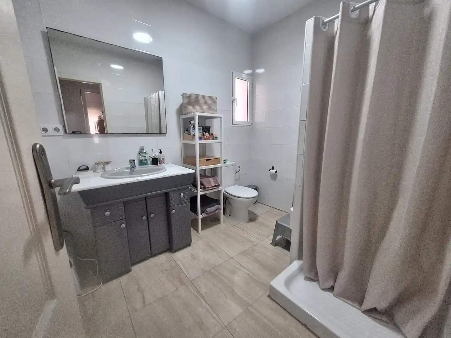Baño de Piso en venta en Cartagena con Aire acondicionado y Balcón