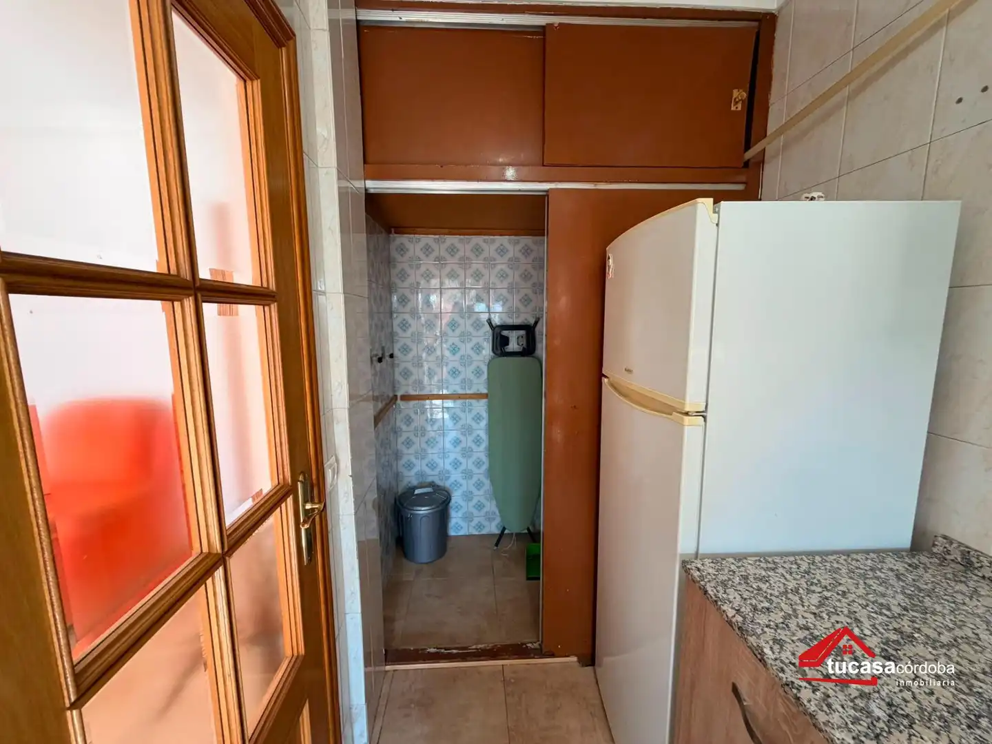 Cuina de Pis en venda en Córdoba amb Aire condicionat i Moblat