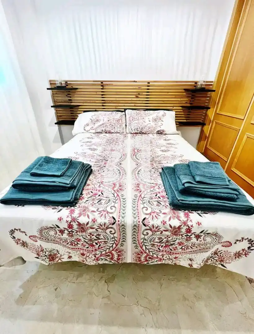 Dormitori de Pis en venda en Fuengirola amb Aire condicionat, Calefacció i Terrassa