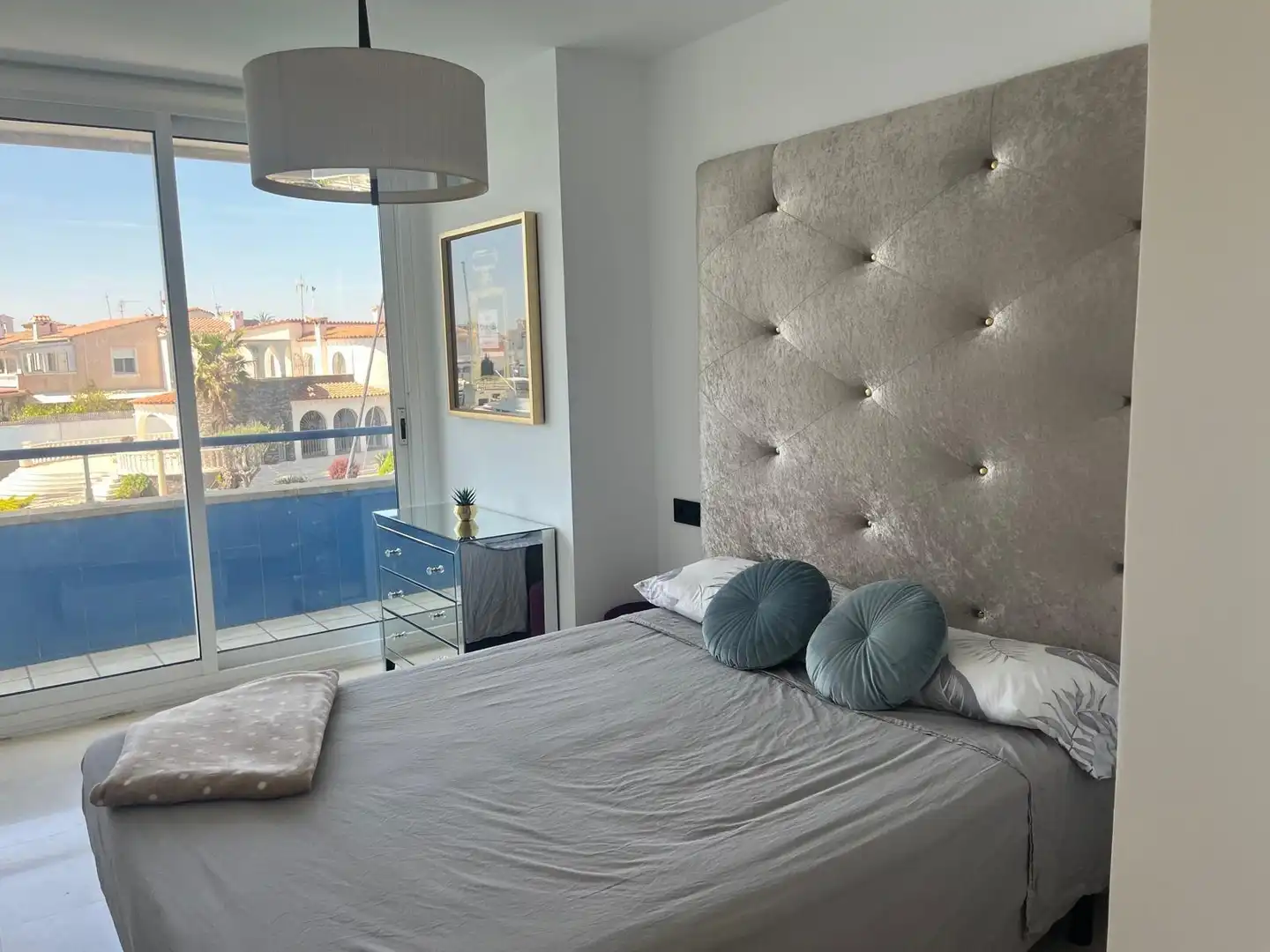 Dormitori de Àtic en venda en Empuriabrava amb Calefacció, Terrassa i Piscina
