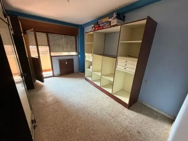 Dormitori de Pis en venda en León Capital  amb Calefacció i Terrassa