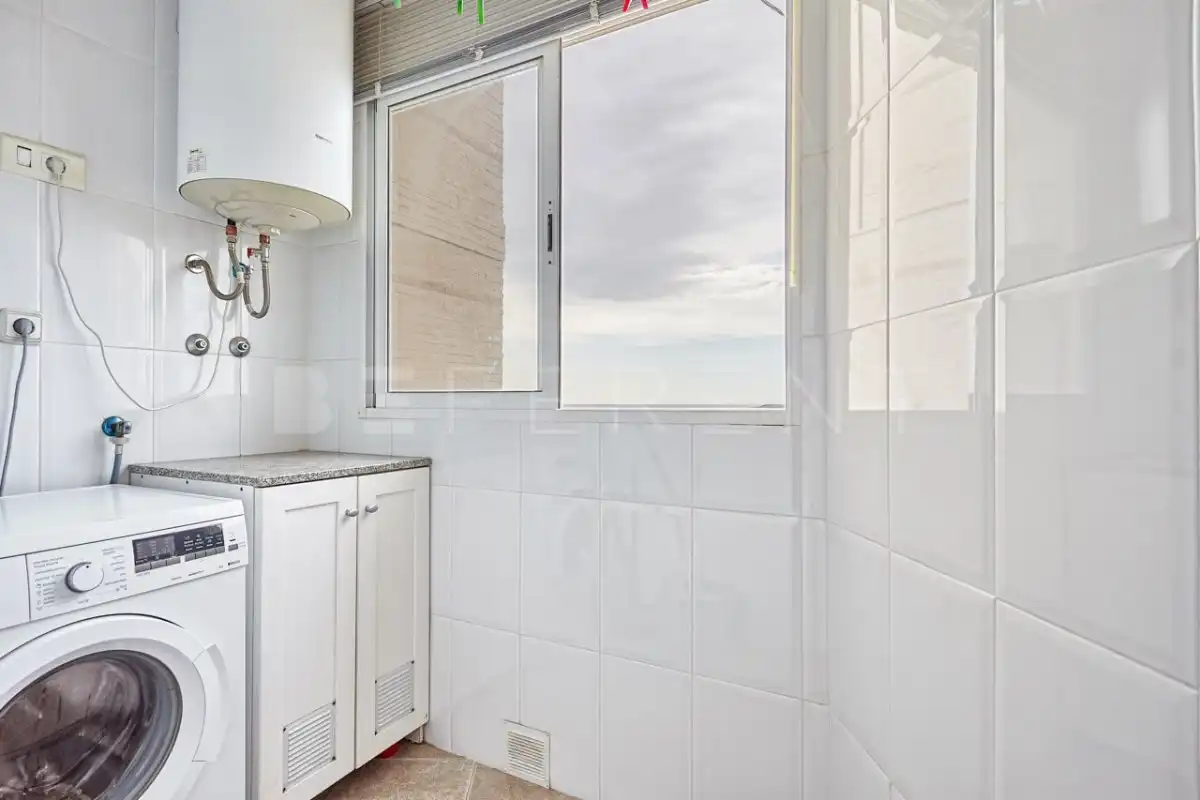Bathroom of Apartments for rent in El Campello  with Air Conditioner, Heating and Private garden