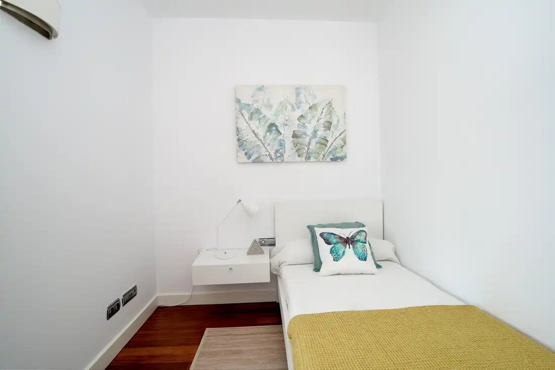 Habitación de Piso en venta en Barcelona con Calefacción y Piscina