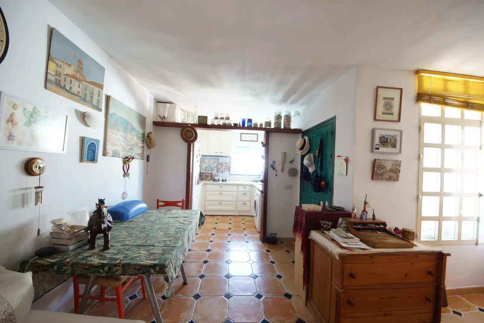 Cuina de Casa adosada en venda en Marbella amb Aire condicionat, Traster i Moblat