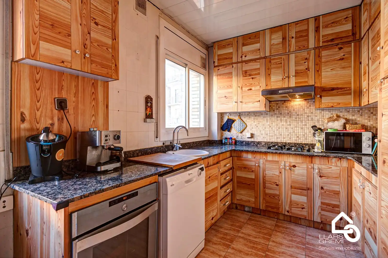 Cocina de Piso en venta en Igualada con Calefacción, Terraza y Trastero