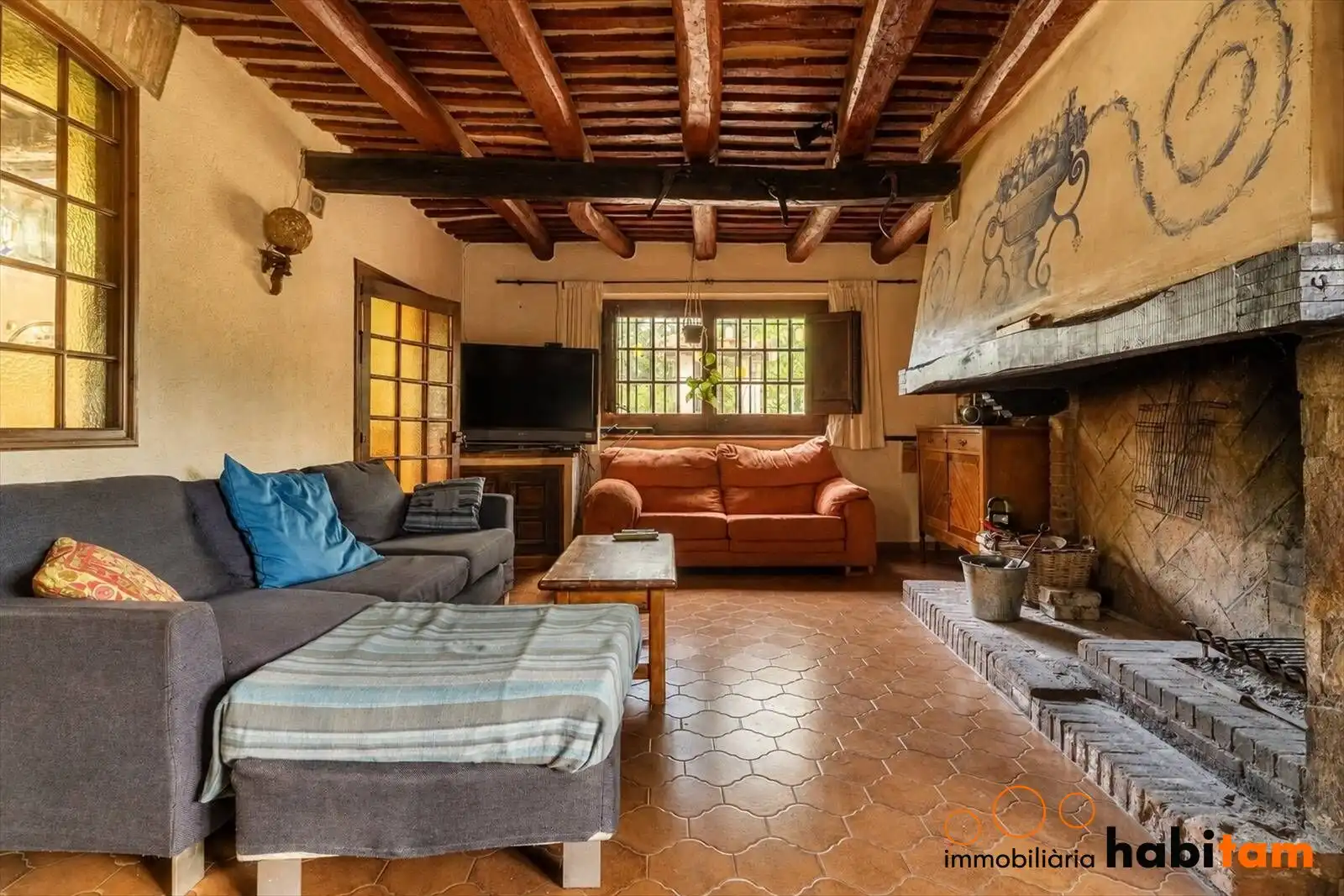 Sala de estar de Finca rústica en venta en Sils con Aire acondicionado, Calefacción y Jardín privado