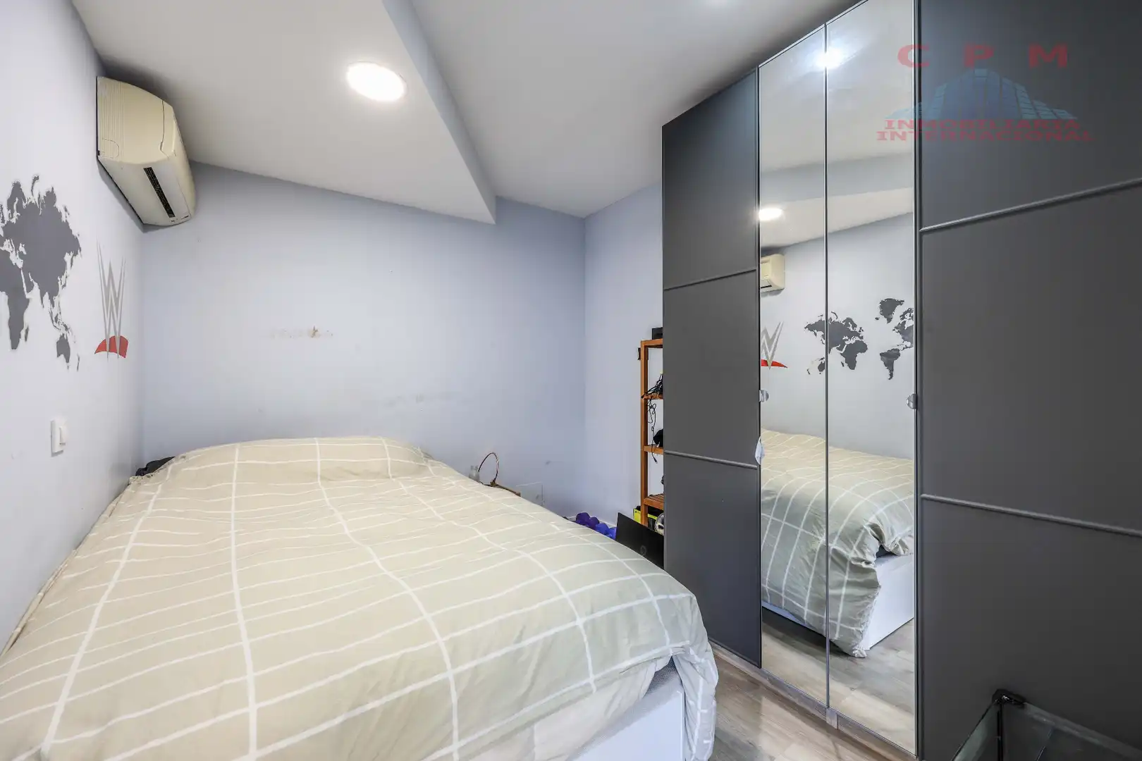 Habitación de Dúplex de alquiler en Alcobendas con Aire acondicionado, Calefacción y Jardín privado