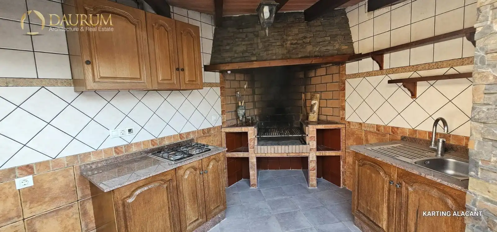 Kitchen of Detached homes for sale in San Vicente del Raspeig / Sant Vicent del Raspeig  with Air Conditioner, Private garden and Terrace